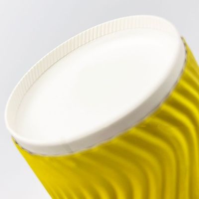 het Document van 4oz 120ml 8oz 250ml golven de Beschikbare Koppen van de Koppen Gele Koffie met Deksel Muur